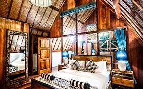 Gili Treehouse